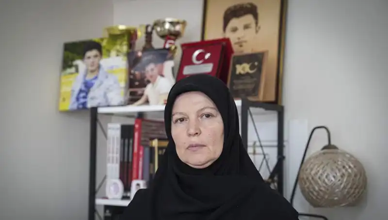 15 Temmuz’un Unutulmaz Kahramanı: 16 Yaşındaki Mahir Ayabak’ın Annesinin Hikayesi