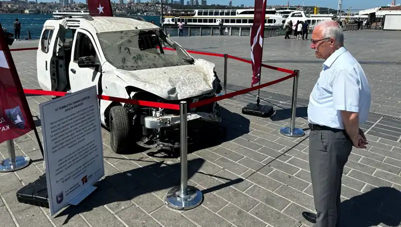 15 Temmuz'un Acı Hatırası: Tankların Ezdiği Otomobiller Sergileniyor