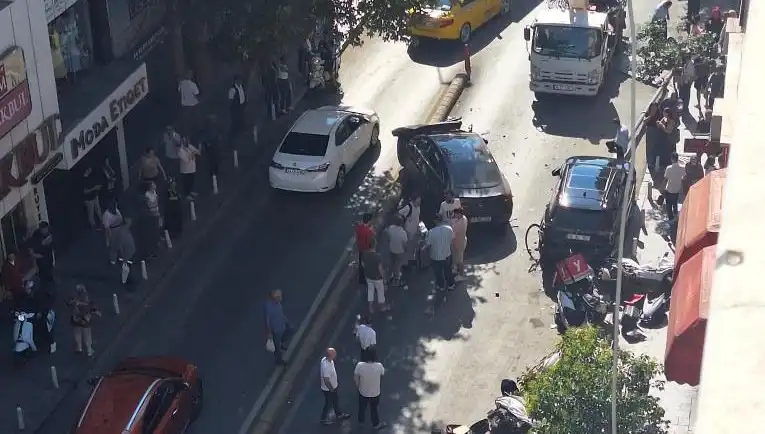 İranlı Sürücünün Yolda Yarattığı Kaos İzleyicileri Şoke Etti