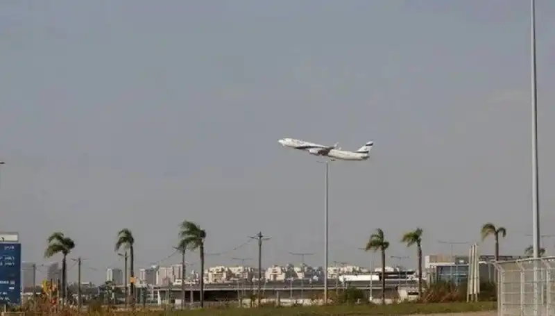 Yemenli Husiler, İsrail'in Ben Gurion Havalimanı'nı Hedef Aldı: Olayın Ayrıntıları