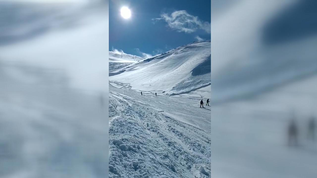 Palandöken Dağında Kayak Merkezine Çığ Düştü