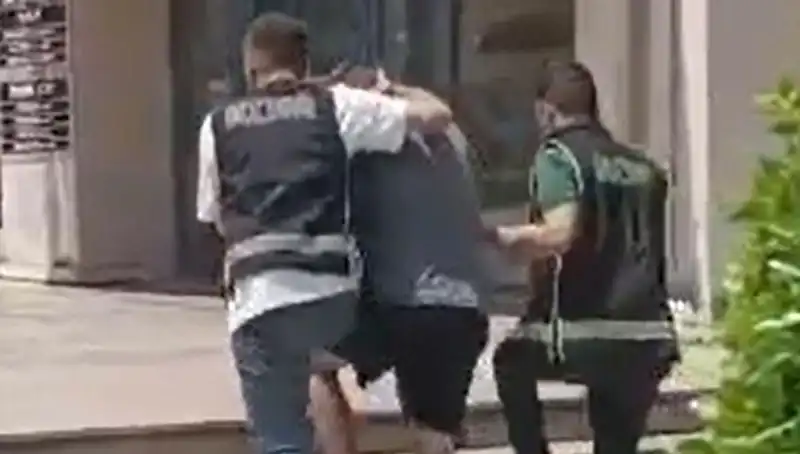 Turistlerin Dikkatini Çeken Sahte Döviz Olayı: Sınır Dışı Edildiler!