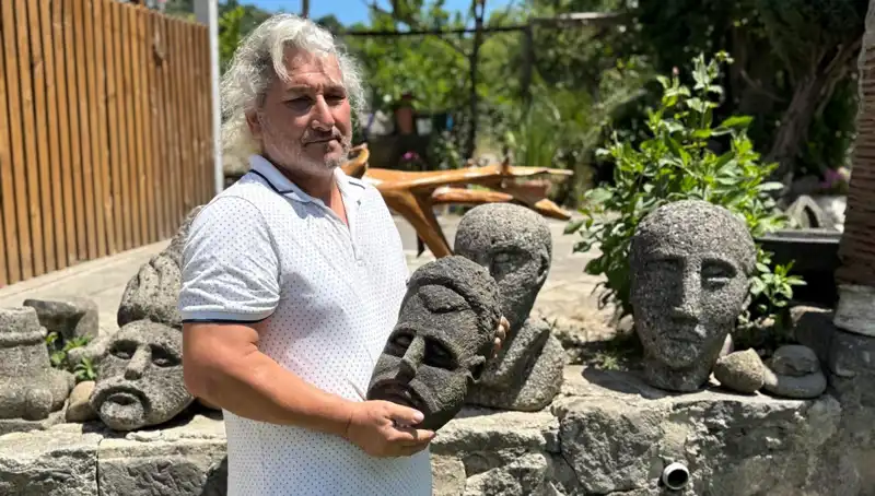 3 Günde Eşsiz Tarihi Eserler Yaratıyor: Sanatçının Dikkat Çeken Projesi