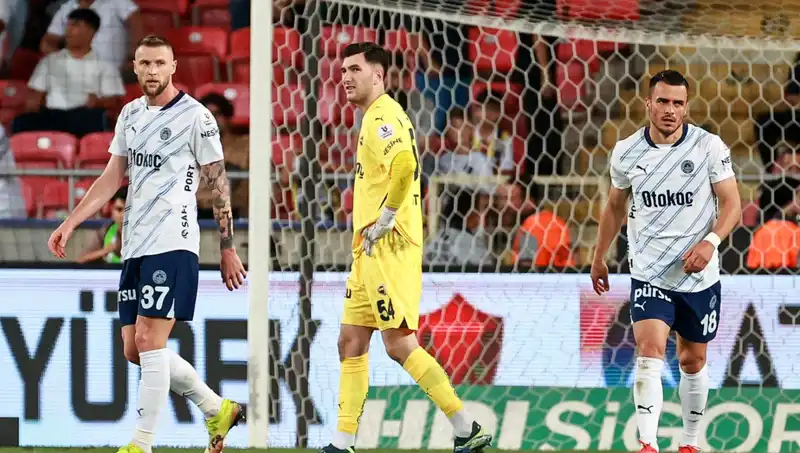 Fenerbahçe'nin Alanında Yaşadığı Şok Mağlubiyet: Taraftarlar Ne Dedi?