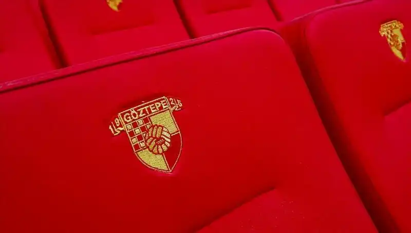 Göztepe, Takımına Yeni Bir Yıldız Ekliyor: Junior Olaitan ile Anlaşma Sağlandı