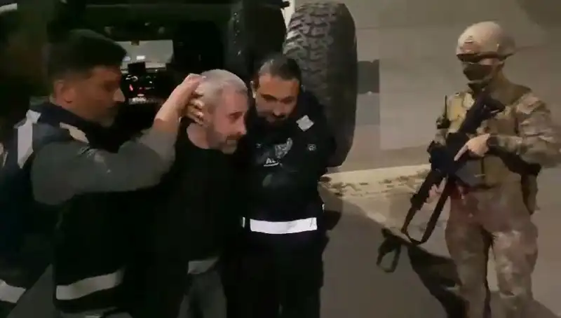 Kardeş Katili Olayında Sıfırdan Cezaevi Süreci: 213 Saatlik Görüntü Analizi