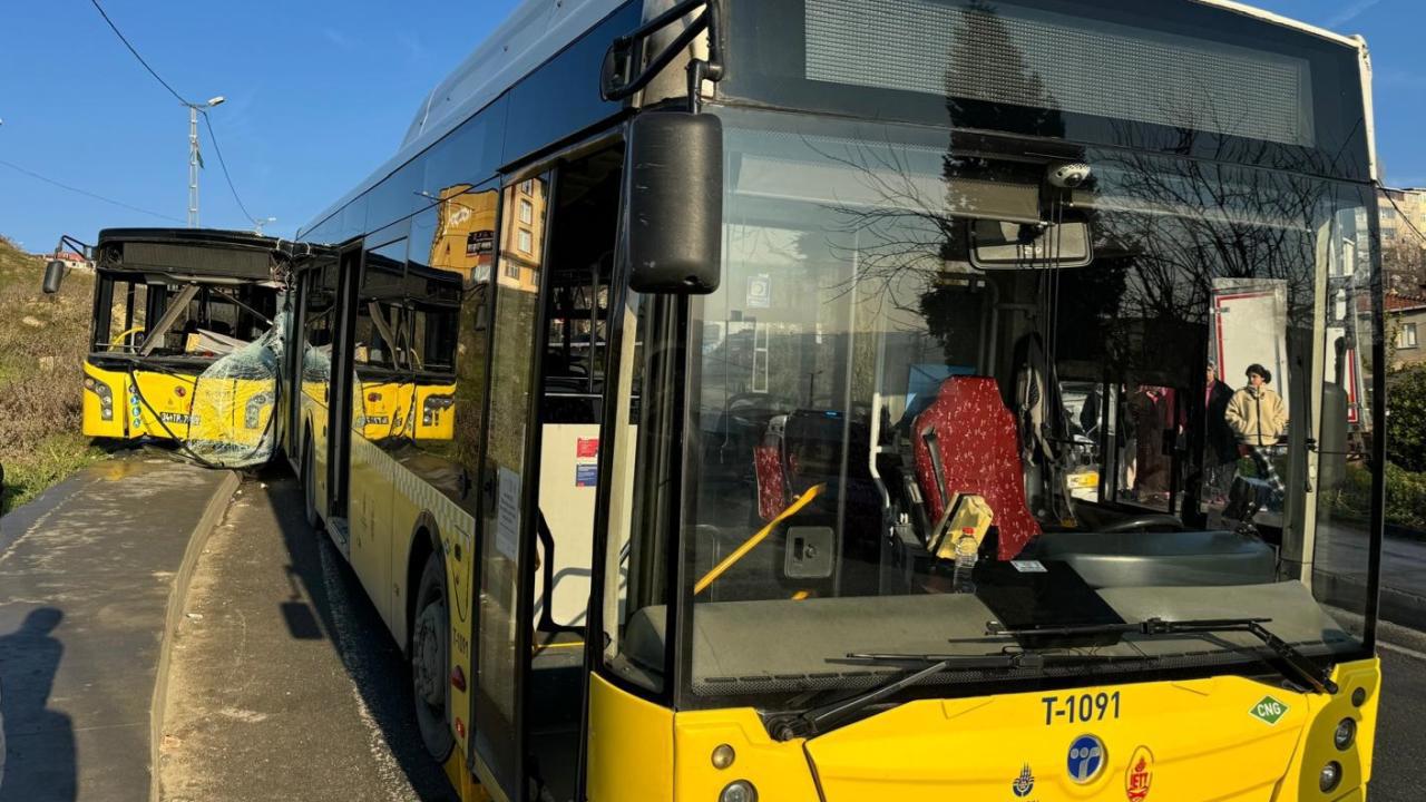 İstanbul'da 5 İETT otobüsü kaza yaptı.