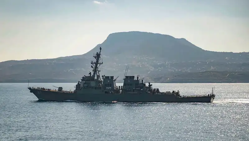 ABD’nin Yunanistan’daki Donanma Ussunu Kaleye Çevirme Planları Ne Anlama Geliyor?