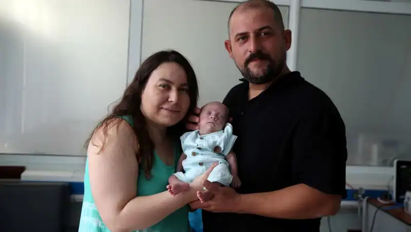 800 Gram Doğdu, 4 Ay Yoğun Bakımda Kaldı: 5 Aylık Bebeğin Hayat Mücadelesi