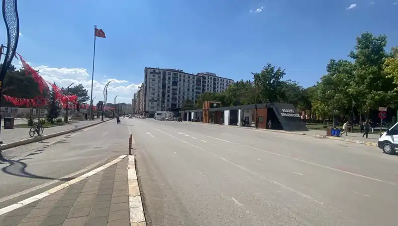 Elazığ Sokaklarında Sıra Dışı Boşluk: Halk Neden Dışarı Çıkmıyor?