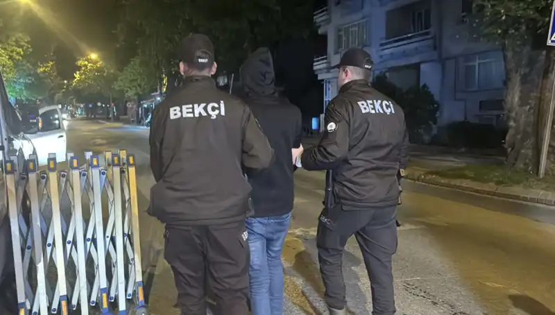 Edirne'de Düzensiz Göçmen Operasyonu: 4 Kişi Ele Geçirildi