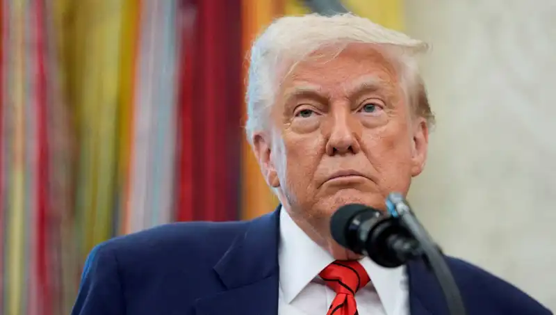 Trump, G7 Zirvesi'nden Neden Erken Ayrıldı? Beyaz Saray'da Olağanüstü Toplantı!