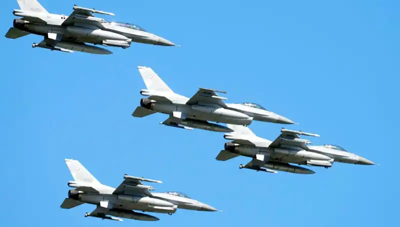 ABD’nin F-16 Planı: Ukraynalı Pilotlar 310 Milyon Dolar ile Eğitilecek