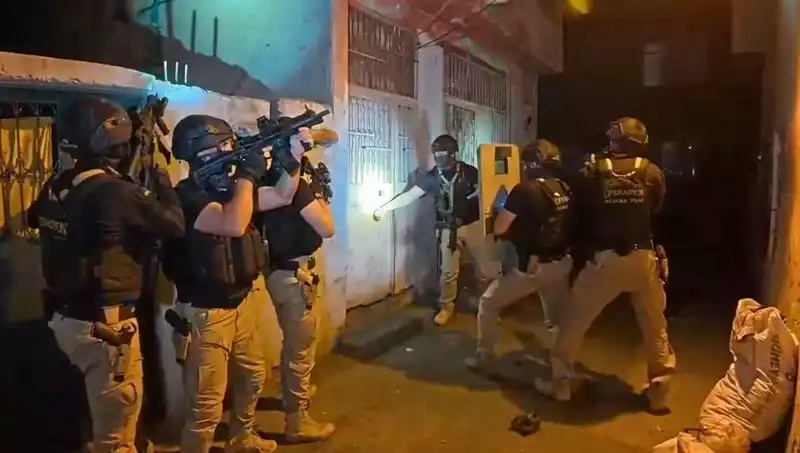 İstanbul'da DAEŞ’e Darbe: 18 Kişi Gözaltına Alındı